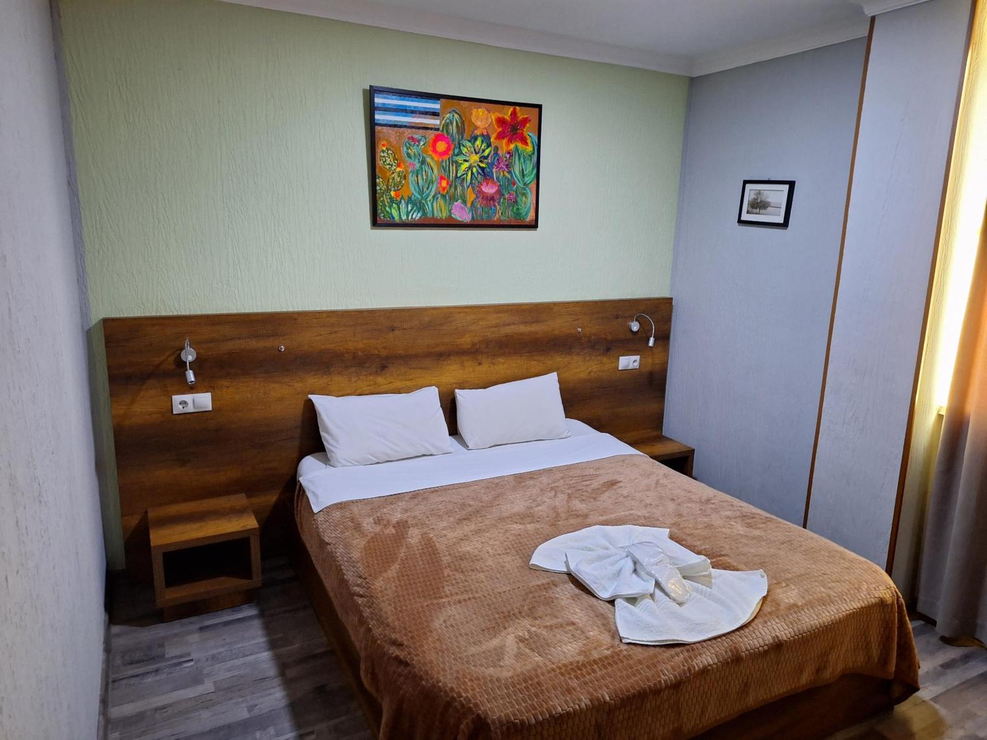 Hotel Georgian Kutaisi Exteriör bild
